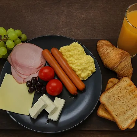 Parliament View Center - Pumo Appartement Boekarest