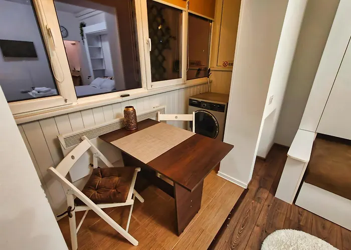 Parliament View Center - Pumo *