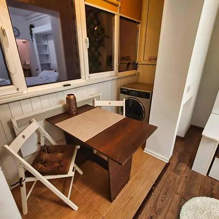 Parliament View Center - Pumo *